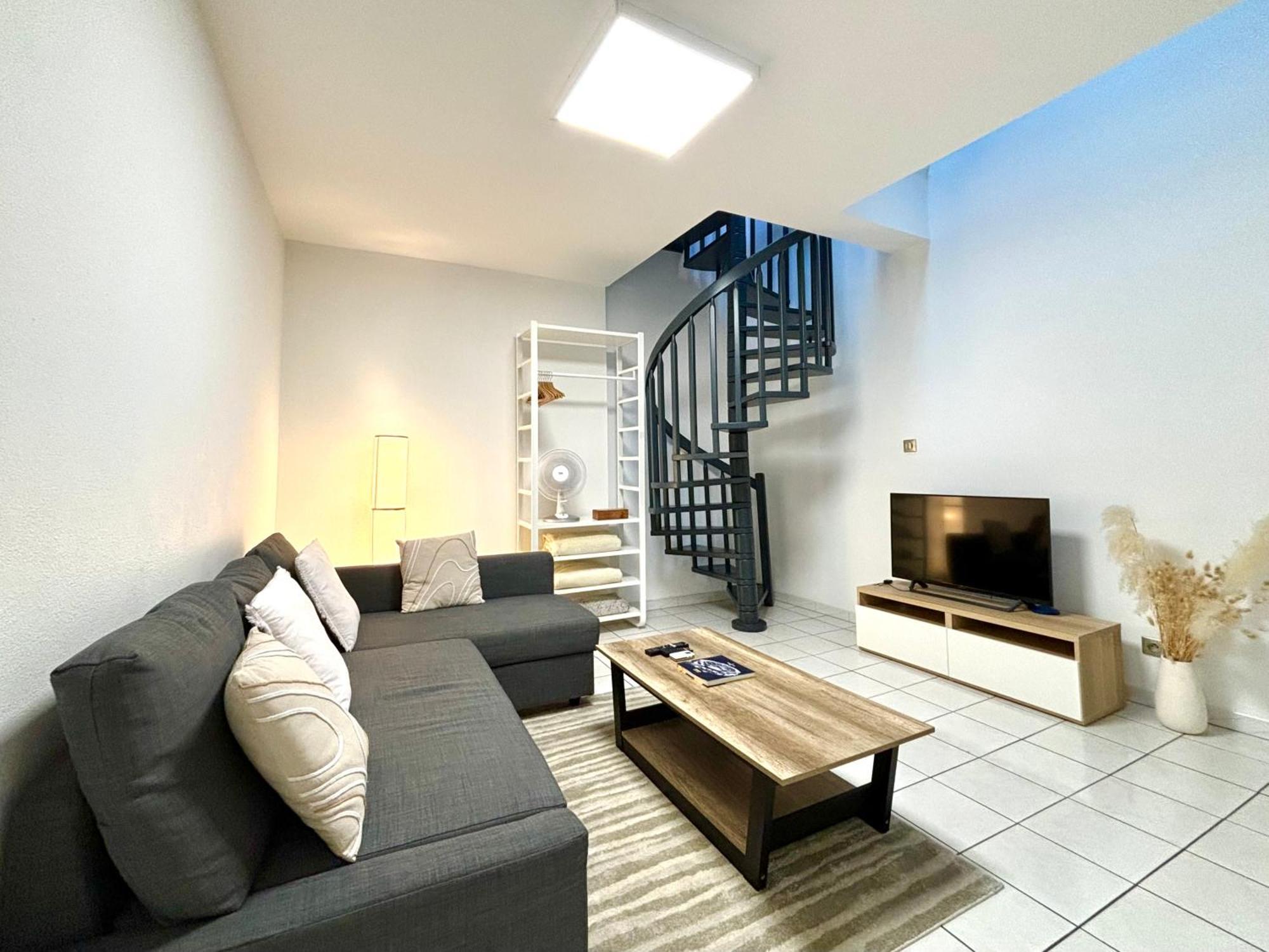 Charmant Duplex - Hyper Centre - 44M2 Proche Place Stanislas Nancy Exterior photo
